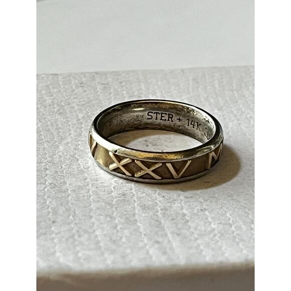 John Christian 14k G & Silver Numeros Engraved Roman Numerals Band Ring Size 6 - Picture 2 of 11